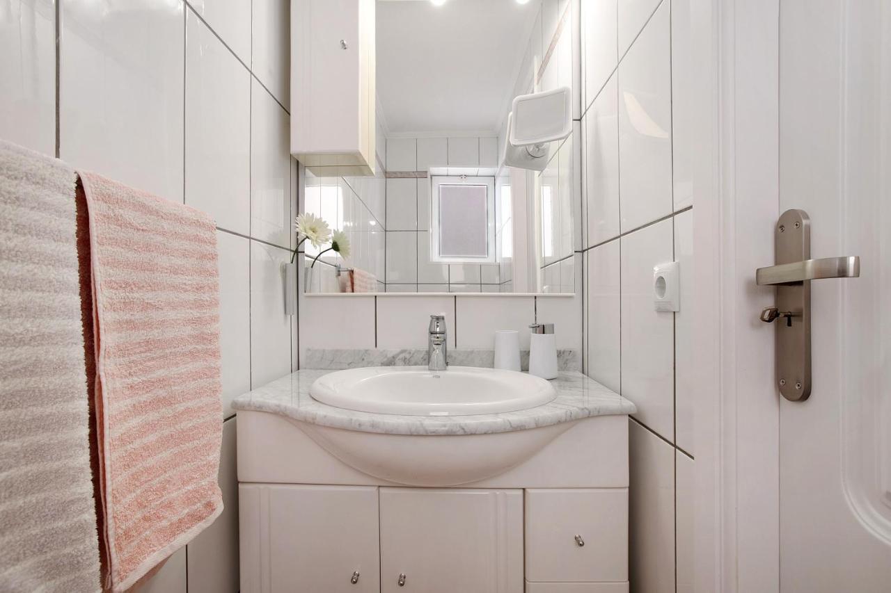 Apartment Seaside ลอส เรอาเลคอส ภายนอก รูปภาพ